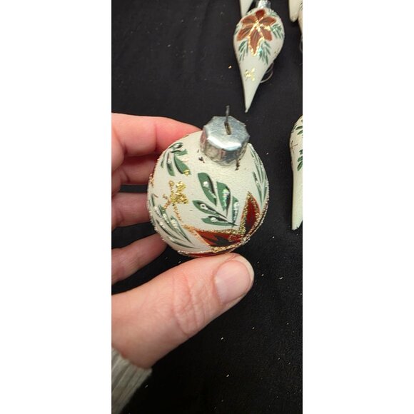 Vintage Christmas Classics Commodore Hand Decorated Poinsettia Glass Ornaments - Picture 13 of 16